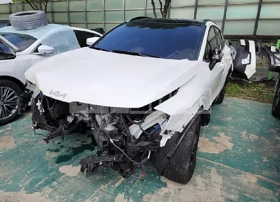 Photo 2 of 23: 2022 Kia Sportage, VIN KNAPV81BGNK060735 — Korean insurance auction