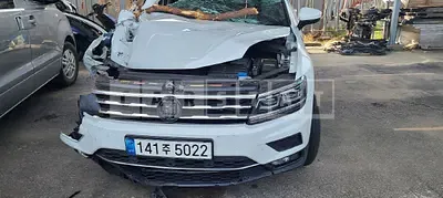 Photo 1 of 13: 2021 Volkswagen Tiguan Allspace 2.0TDI, VIN WVGZZZ5NZLM176390 — Korean insurance auction