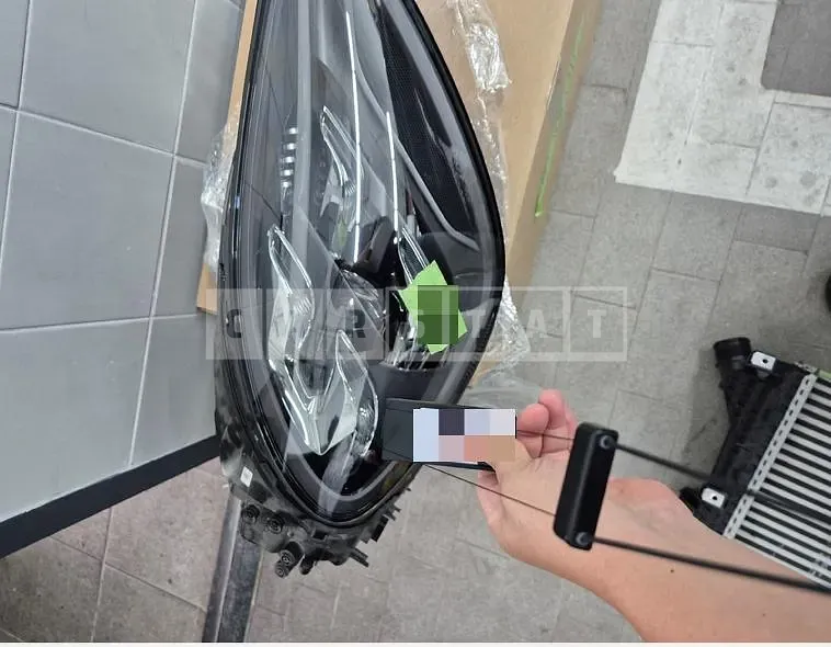 Photo 3 of 3: 2022 Porsche (parts) Leche Cayenne Coupe Light (Left) — Korean insurance auction