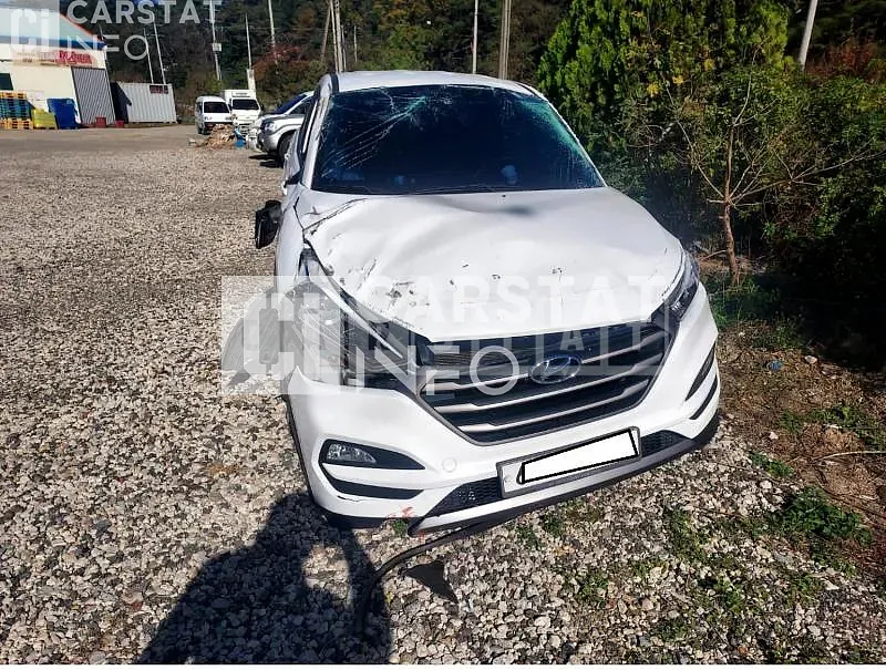 Photo 2 of 9: 2016 Hyundai Tucson, VIN KMHJ281ABGU178851 — Korean insurance auction
