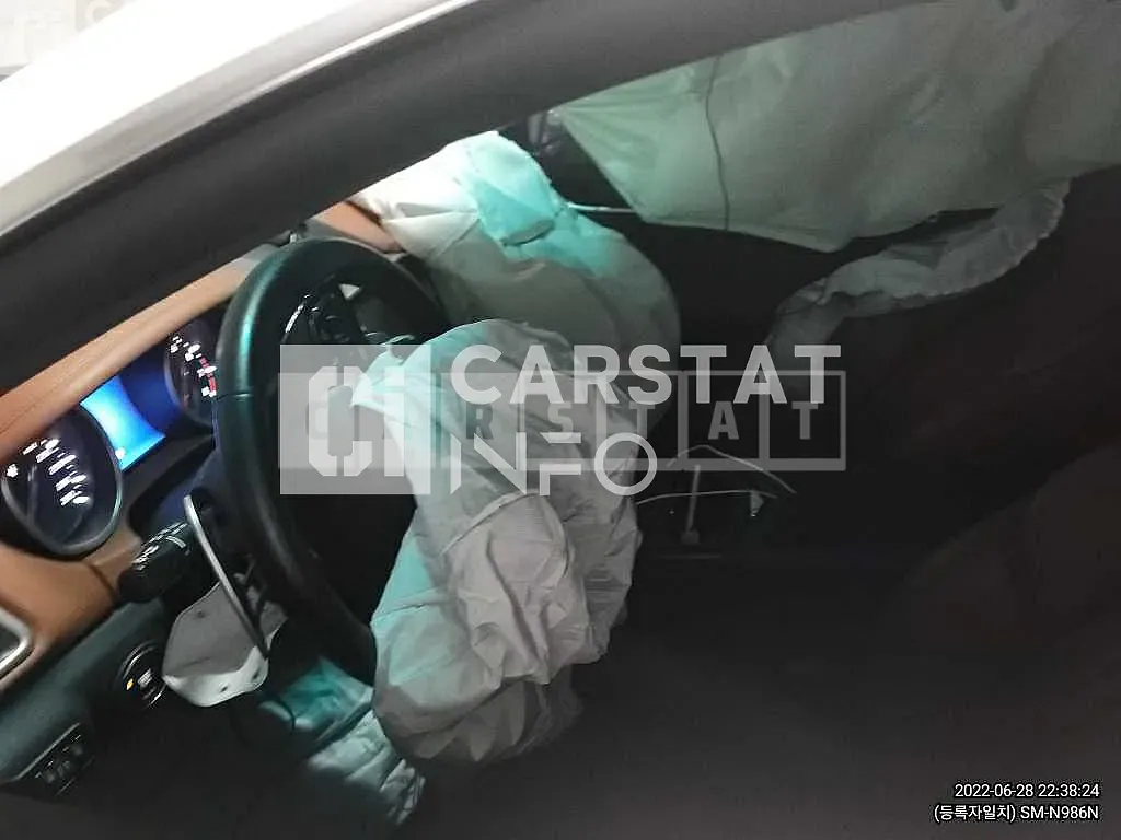 Photo 2 of 4: 2015 Maserati Ghibli, VIN ZAM57XSAXF1132620 — Korean insurance auction