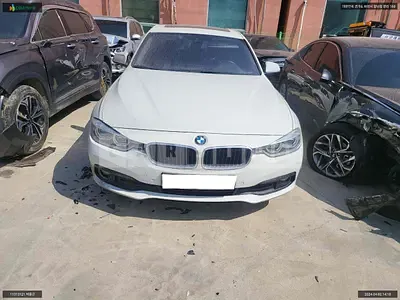 Photo 1 of 18: 2016 BMW 320d, VIN WBA8C9104GK652581 — Korean insurance auction
