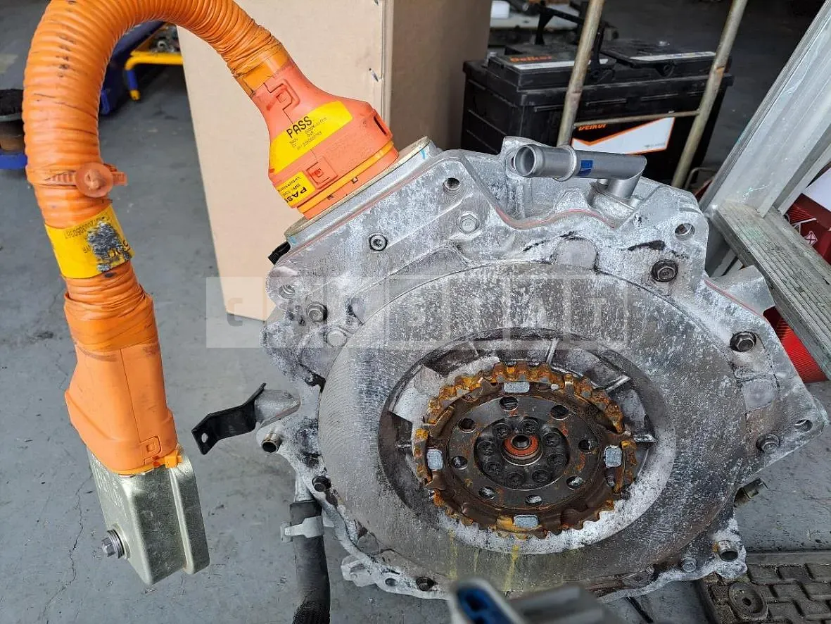 Photo 2 of 3: 2020 Hyundai (parts) IONIQ 1.6 Hybrid Mission, VIN KMHC851CGLU224355 — Korean insurance auction