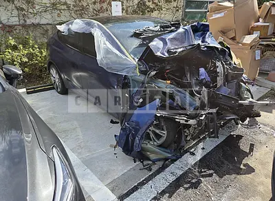 Photo 1 of 9: 2024 Tesla Model Y RWD, VIN LRWYGCFS2RC424264 — Korean insurance auction