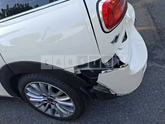 Photo 2 of 38: 2018 MINI Cooper Clubman, VIN WMWLN5101J2H03347 — Korean insurance auction