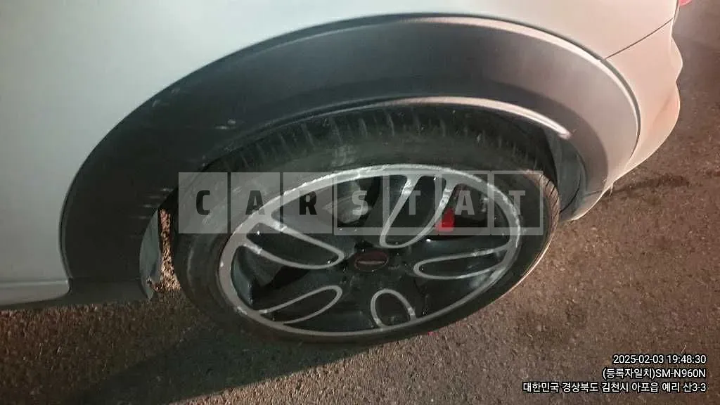 Photo 2 of 8: 2021 MINI John Cooper Works — Korean insurance auction