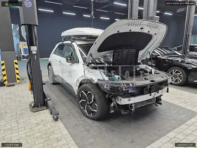 Photo 1 of 14: 2023 Hyundai IONIQ 5, VIN KMHKL81EFRU260714 — Korean insurance auction