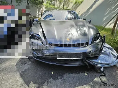 Photo 1 of 67: 2023 Porsche Taycan (High. 5-Seater) — Korean insurance auction