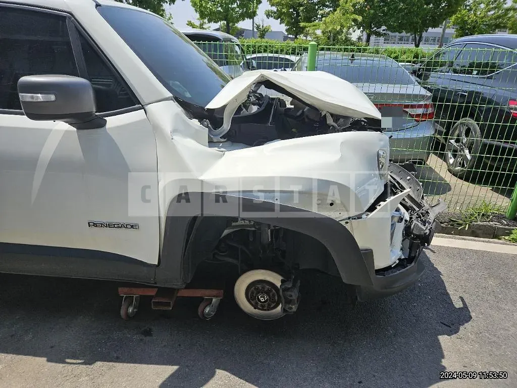 Photo 2 of 16: 2020 Jeep Zip Renegade 2.4 FWD — Korean insurance auction