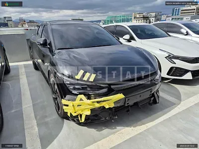 Photo 1 of 36: 2022 Kia EV6 GT, VIN KNAC181EPPA101821 — Korean insurance auction