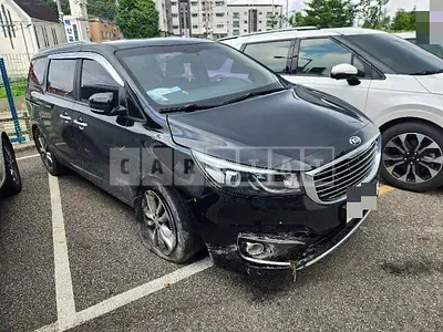 Photo 1 of 7: 2015 Kia Carnivals — Korean insurance auction
