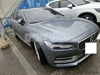 Photo 1 of 33: 2020 Volvo S90 T5 — Korean insurance auction