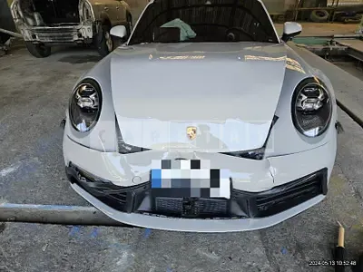 Photo 1 of 21: 2023 Porsche 911 Carrera 4 — Korean insurance auction