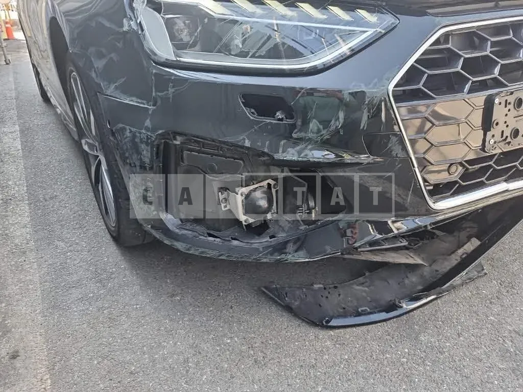 Photo 2 of 34: 2022 Audi A4 40 TFSI, VIN WAUZZZF41PA010131 — Korean insurance auction