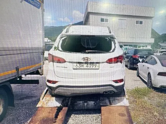 Photo 2 of 8: 2018 Hyundai Santa Fe — Korean insurance auction
