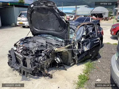 Photo 1 of 8: 2017 Kia K5, VIN KNAGS415GJA204697 — Korean insurance auction