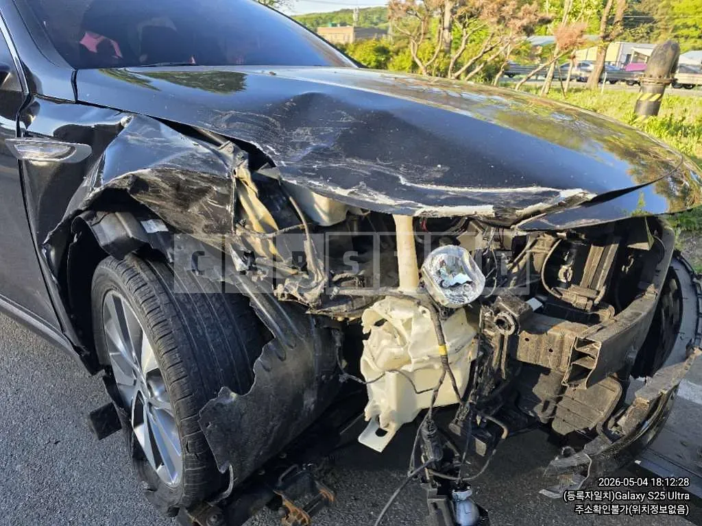 Photo 2 of 33: 2015 Kia K5 — Korean insurance auction