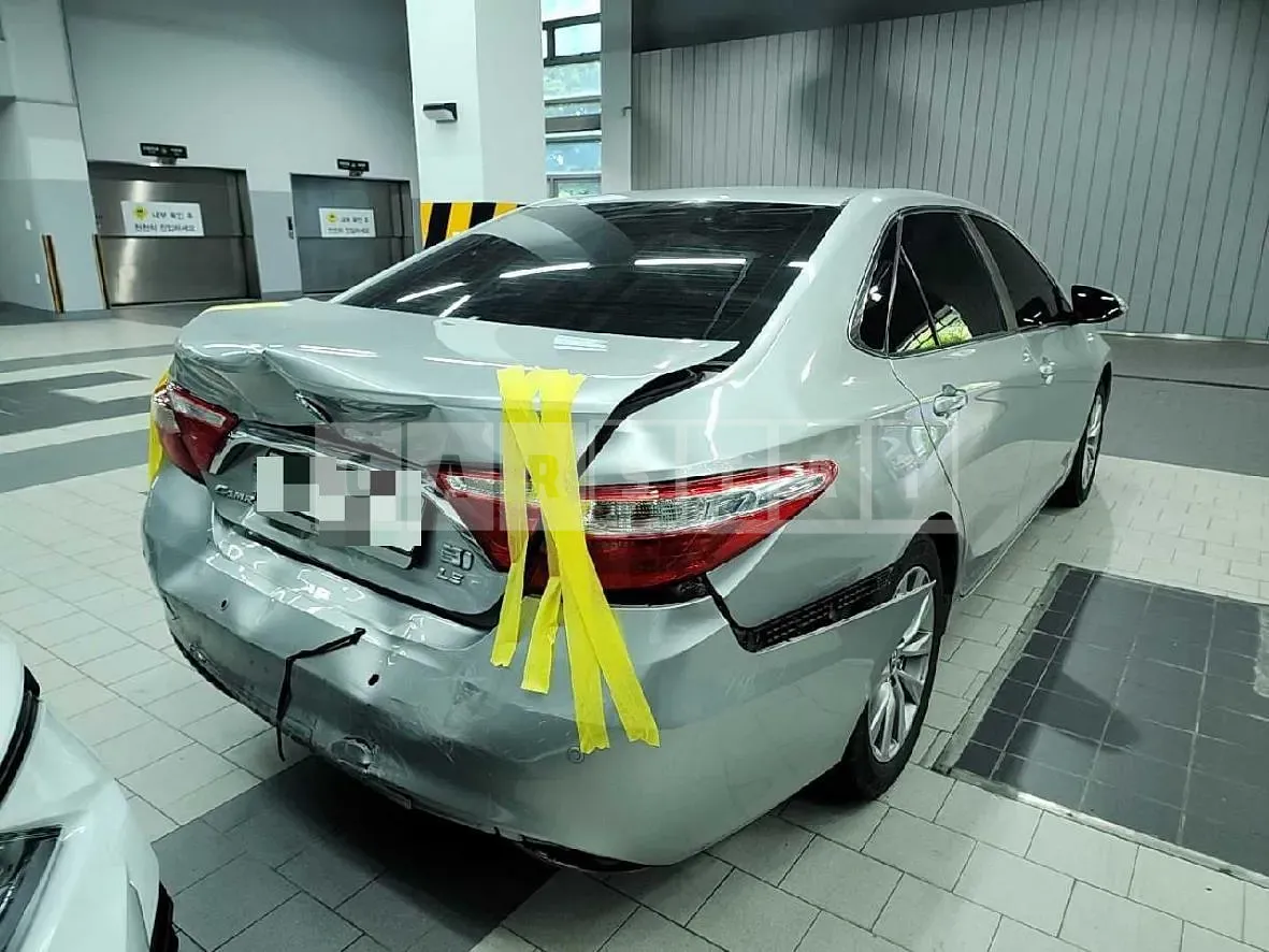 Photo 2 of 9: 2016 Toyota Camry Hybrid LE — Korean insurance auction