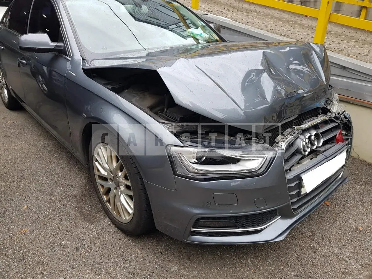 Photo 2 of 20: 2015 Audi A4 35 TDI quattro, VIN WAUZZZ8K8FN028094 — Korean insurance auction