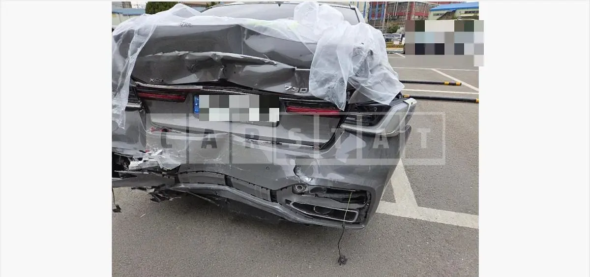 Photo 2 of 27: 2022 BMW 730Ld xDrive — Korean insurance auction