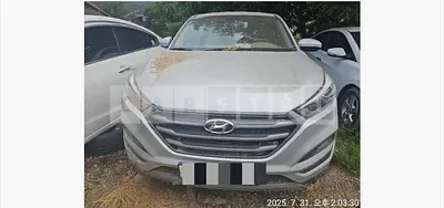 Photo 1 of 6: 2015 Hyundai Tucson — Korean insurance auction