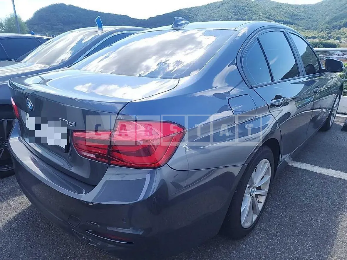 Photo 2 of 23: 2017 BMW 320d — Korean insurance auction