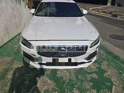Photo 1 of 30: 2020 Volvo S90T5 — Korean insurance auction