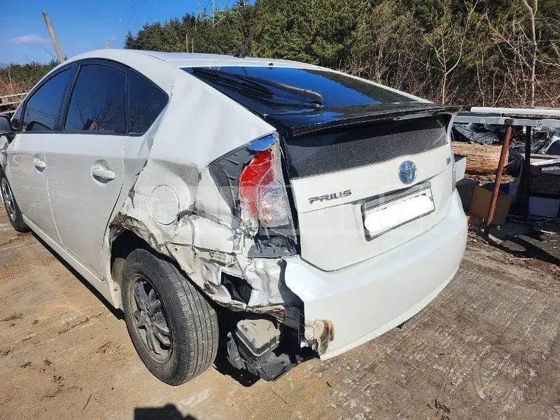 Photo 2 of 7: 2015 Toyota Prius, VIN JTDKN3DU6F1904642 — Korean insurance auction