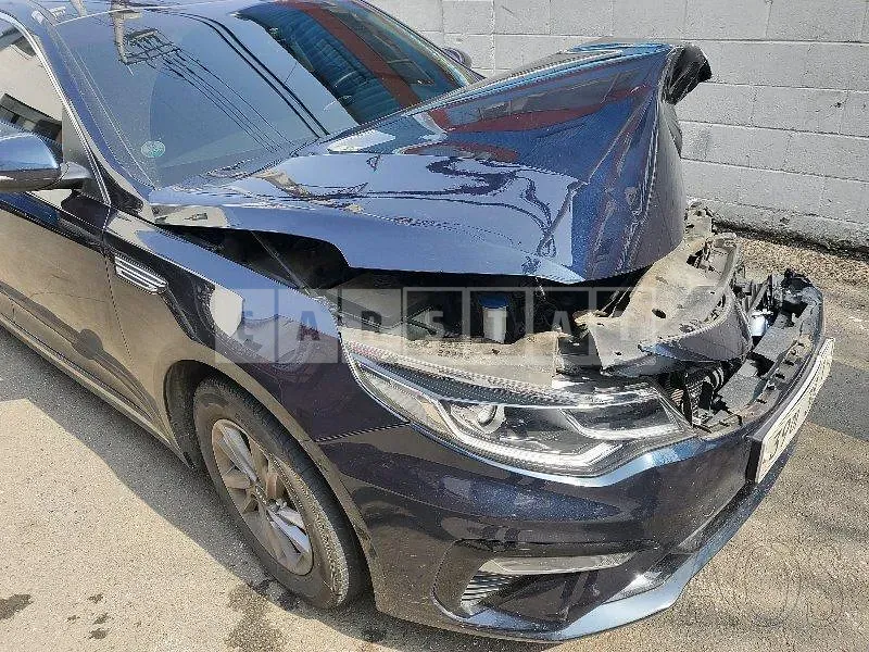 Photo 2 of 15: 2019 Kia K5, VIN KNAGT415GKA261958 — Korean insurance auction