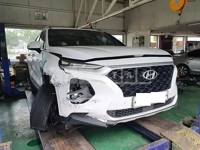 Photo 1 of 22: 2019 Hyundai Santa Fe, VIN KMHS281BBKU020005 — Korean insurance auction