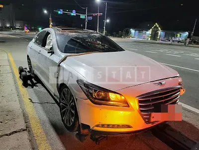 Photo 1 of 3: 2015 Genesis 3.3 — Korean insurance auction