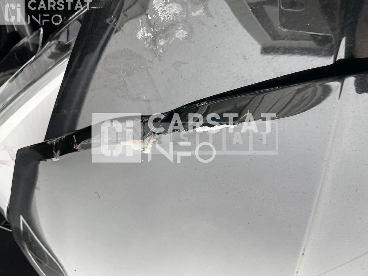 Photo 2 of 29: 2021 BMW 120i, VIN WBA7L7109M7J66928 — Korean insurance auction
