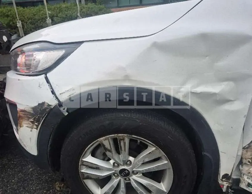 Photo 2 of 6: 2015 Kia Sorento — Korean insurance auction