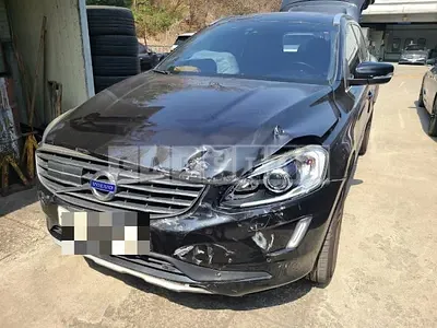 Photo 1 of 11: 2016 Volvo XC60D4, VIN YV1DZA8BDG2860449 — Korean insurance auction