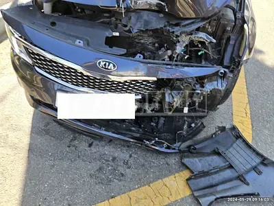 Photo 1 of 32: 2018 Kia K5 — Korean insurance auction