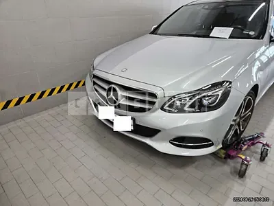 Photo 1 of 20: 2015 Mercedes-Benz E250 BlueTec 4Matic — Korean insurance auction
