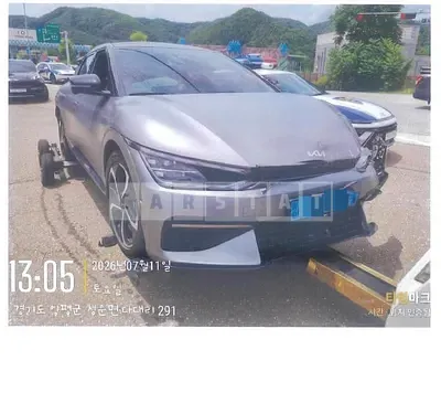 Photo 1 of 16: 2022 Kia EV6 — Korean insurance auction