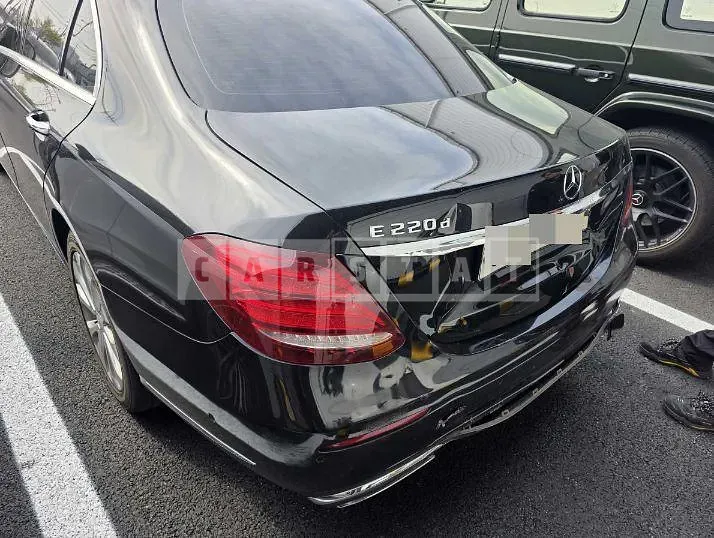 Photo 2 of 6: 2016 Mercedes-Benz E220 d — Korean insurance auction