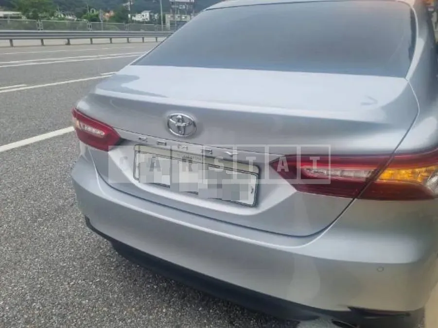 Photo 2 of 12: 2019 Toyota Camry — Korean insurance auction