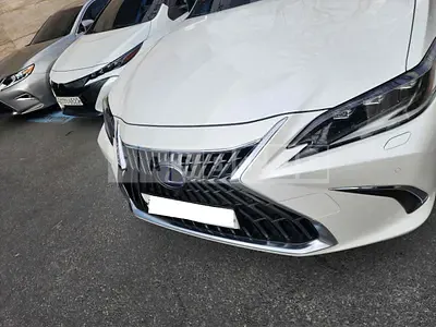 2022 Lexus ES300h