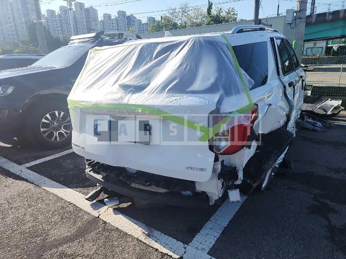 Photo 2 of 32: 2021 Ford Explorer 2.3 — Korean insurance auction