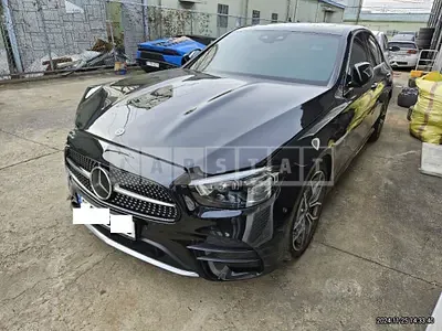 Photo 1 of 19: 2021 Mercedes-Benz E220 d 4Matic — Korean insurance auction