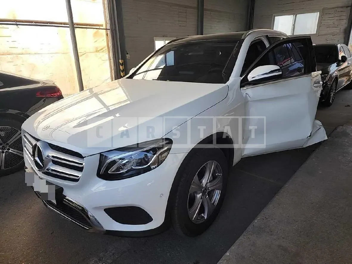 Photo 2 of 47: 2017 Mercedes-Benz GLC220 d 4Matic, VIN WDC0G0FB6JF298390 — Korean insurance auction