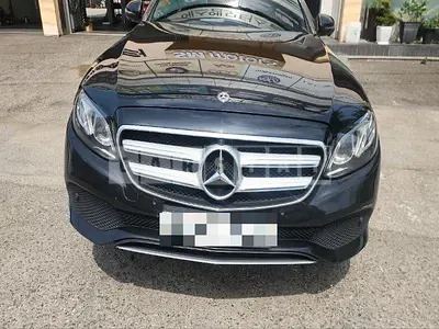 Photo 1 of 23: 2018 Mercedes-Benz E300 4Matic — Korean insurance auction