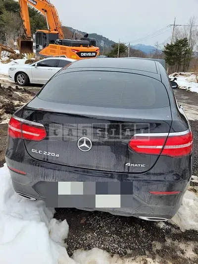 Photo 1 of 10: 2017 Mercedes-Benz GLC220d 4Matic Coupe — Korean insurance auction
