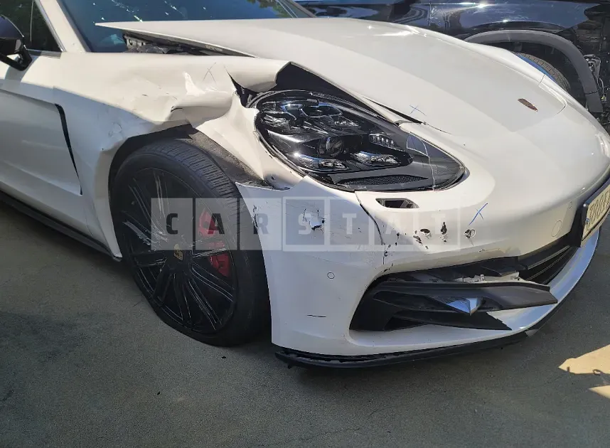 Photo 2 of 20: 2018 Porsche Panamera 4, VIN WP0AA2978JL119542 — Korean insurance auction