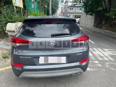 Photo 1 of 10: 2017 Hyundai Tucson 2.0 — Korean insurance auction