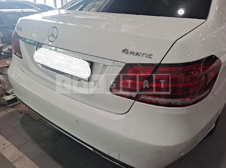 Photo 2 of 28: 2015 Mercedes-Benz E 300 4Matic, VIN WDDHF8BB8FB105225 — Korean insurance auction