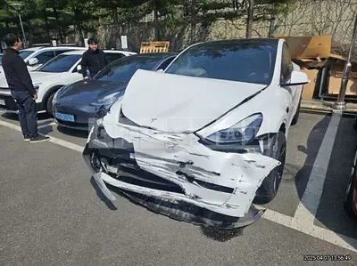 Photo 1 of 25: 2023 Tesla Model Y RWD — Korean insurance auction