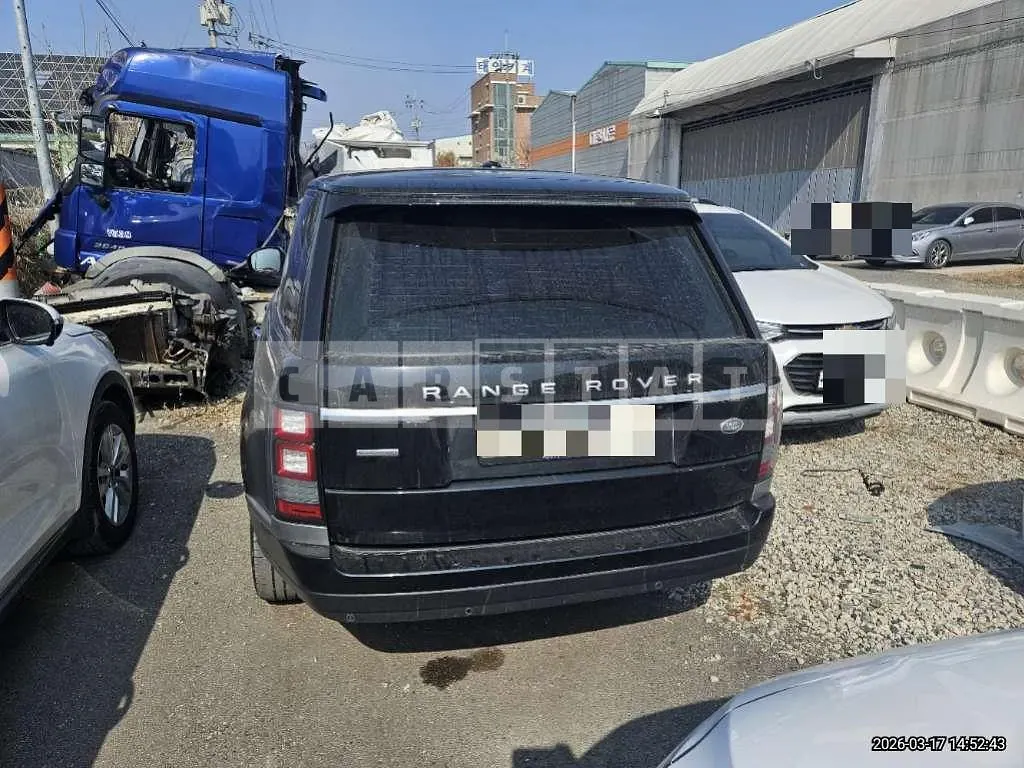 Photo 2 of 35: 2016 Land Rover Range Rover 4.4d — Korean insurance auction
